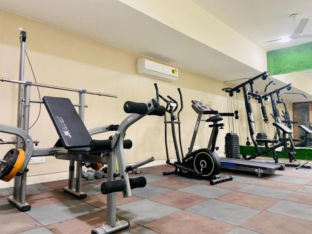 Olive Service Apartments - Golf Course Road Gurgaon Bagian luar foto