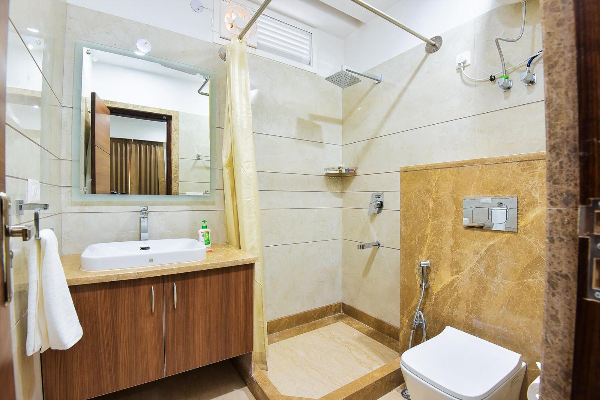 Olive Service Apartments - Golf Course Road Gurgaon Bagian luar foto